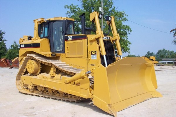description-this-is-a-2001-caterpillar-d8r-unit-with-low-hours-and-in_1c24e.jpg