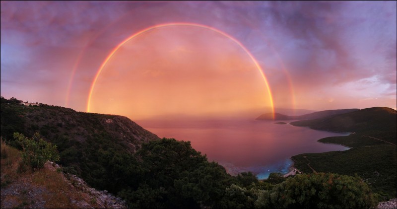 A double rainbow over the Greek island of Samos.jpg