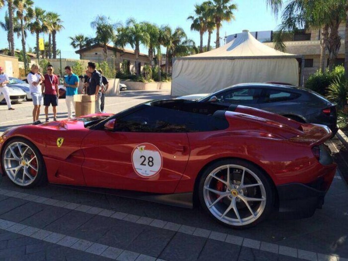 Ferrari-F12-TRS-2-700x525.jpg