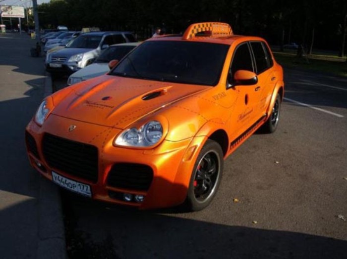 weird-taxi-34 (700 x 524).jpg