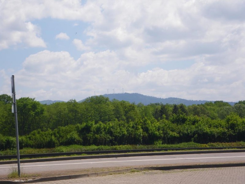 1-000b_1024x768.jpg