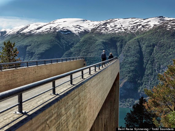 o-aurland-lookout-570.jpg