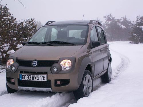 S1-Surfer-sur-la-vague-des-SUV-9351.jpg
