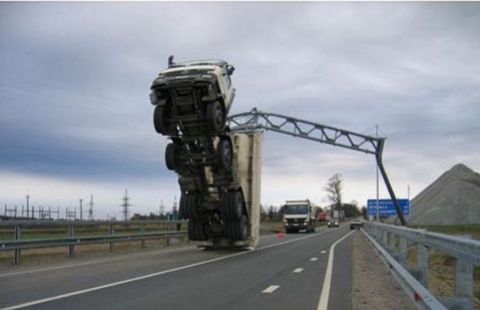 automobile_accidents_02.jpg