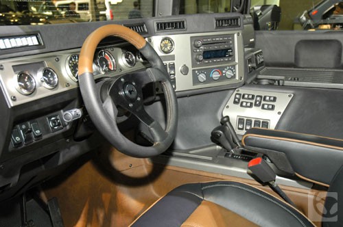 2005_Hummer_H1__interior.jpg