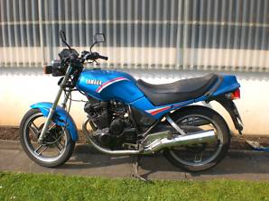 YAMAHA XS400 e.JPG