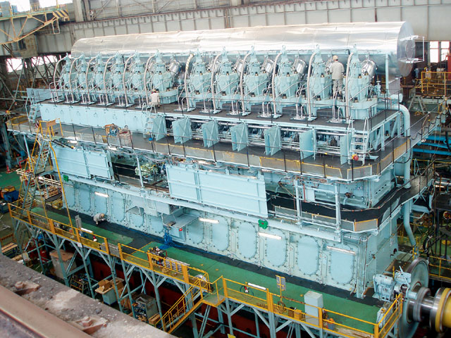 146_0711_10_z+kawasaki_heavy_industries+12_cylinder_diesel_ship_engine.jpg