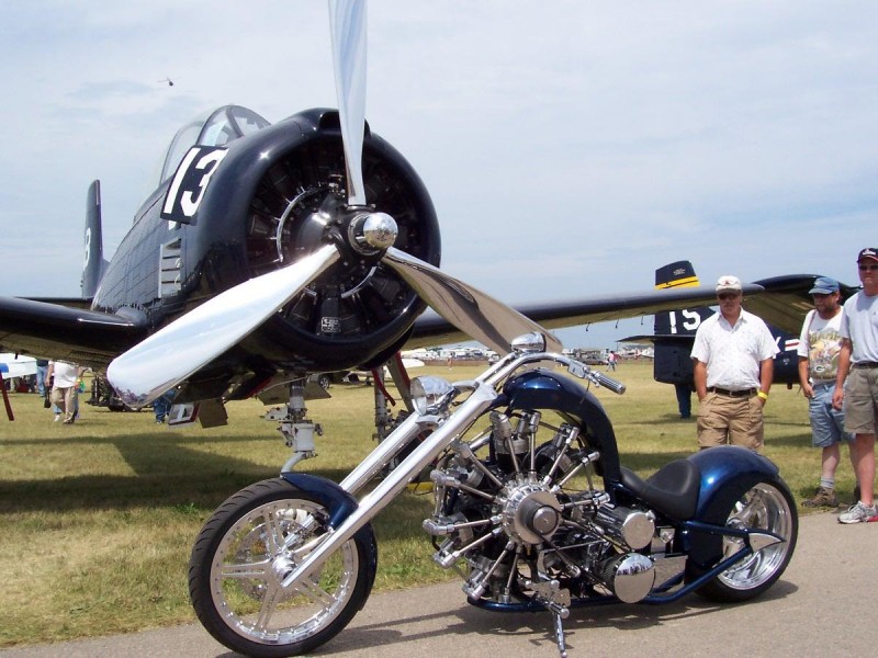 radialplaneradialbike.jpg