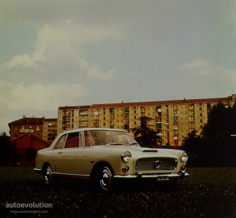 LANCIAFlaminiaCoupe-3364_1.jpg