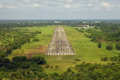 dangerous-runway-04.jpg