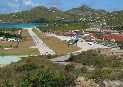 dangerous-runway-18.jpg