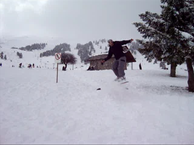 almataki akis.jpg