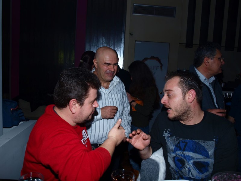 p1276811-web.jpg