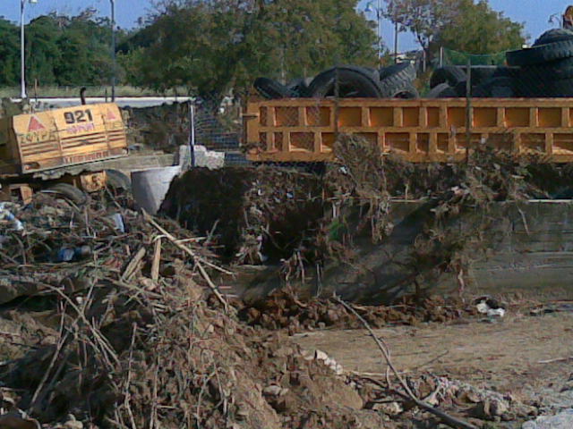 22102010(002).jpg