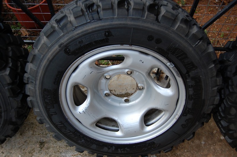 Tires_5.JPG