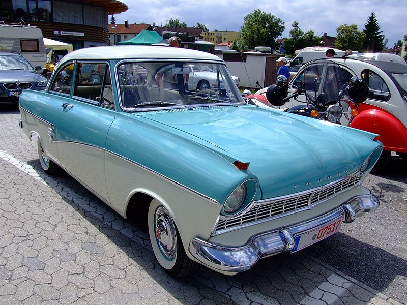 -Ford_Taunus_17M_deLuxe_1.JPG