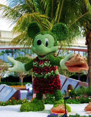 disney-characters-made-of-flowers-photos-10-349x449.jpg