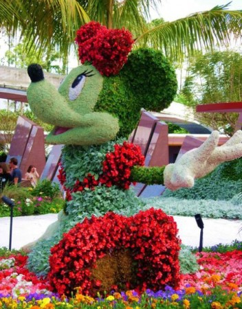 disney-characters-made-of-flowers-photos-03-352x450.jpg