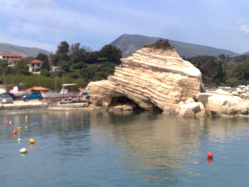 22042011203.jpg