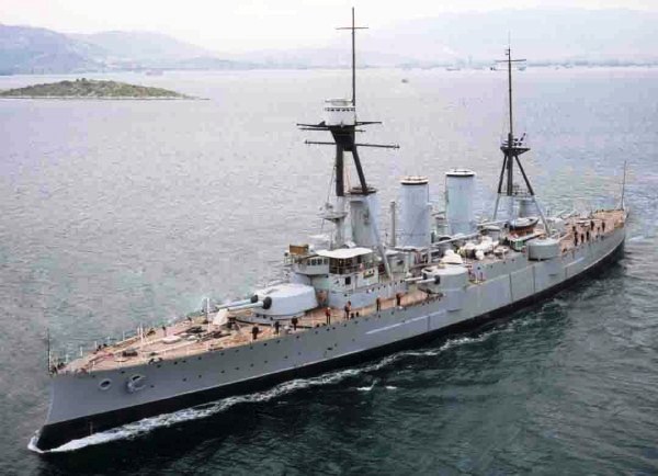 BATTLESHIP%20G_%20AVEROF (600 x 434).jpg