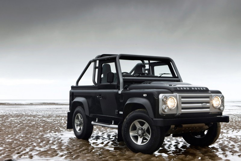 Land-Rover-Defender-.jpg