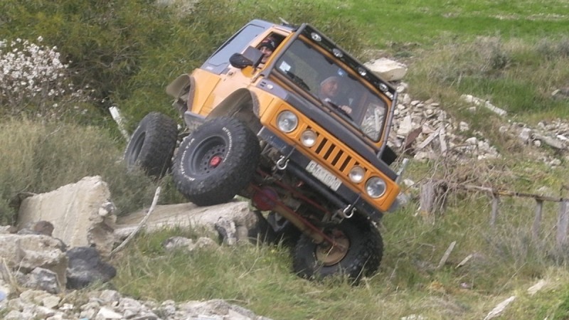 off road Santorini 18-2-12 (3) (1200 x 675).jpg