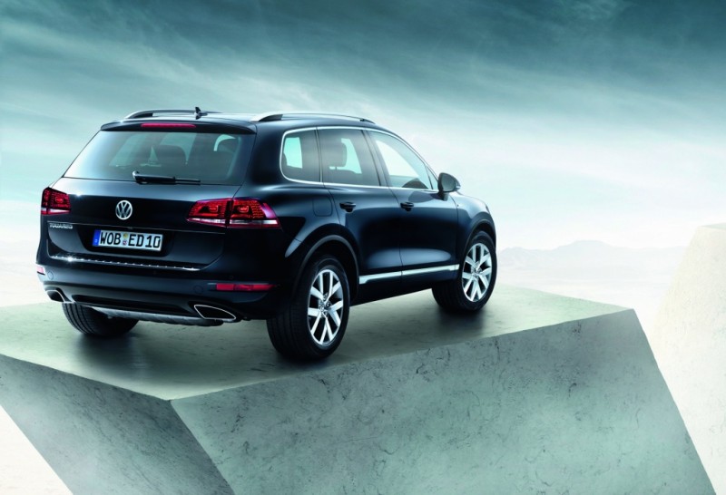 2013-Volkswagen-Touareg-Edition-X-special-version-for-10th-anniversary-830193727.jpg