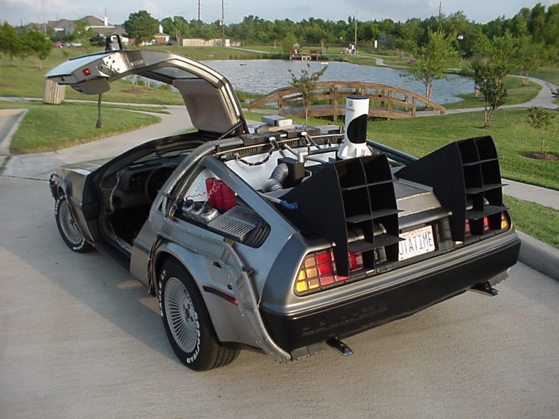 de-lorean-dmc-12-06.jpg