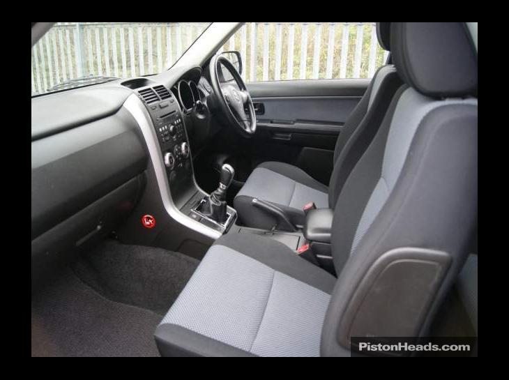 suzuki-grand-vitara-1-6-vvt-air-con-parking-sensors-5939468-7.jpg