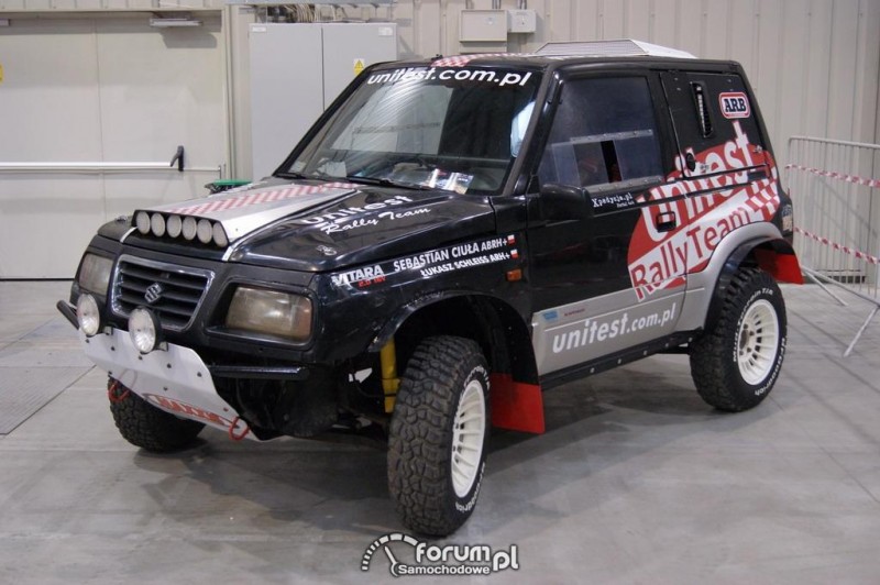 Suzuki Vitara%2C Unitest Rally Team.jpg