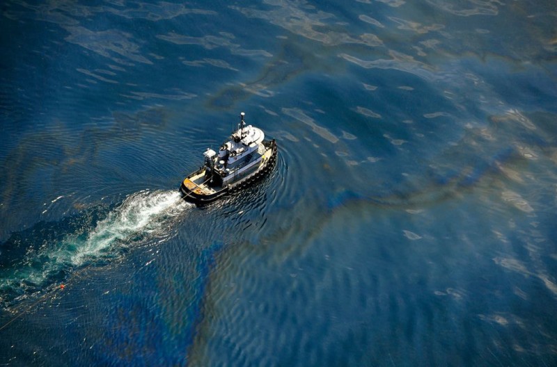 oil disaster 02-qpr.jpg