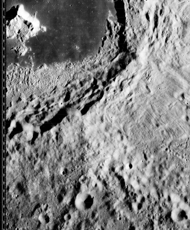 6-xakers-diasozoun-fotografies-tis-selinis-apo-to-arxeio-tis-nasa.jpg